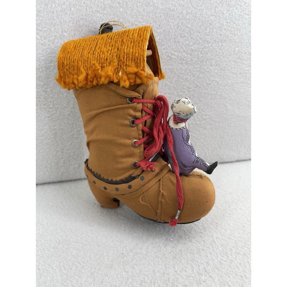 VTG T&R Floyd Old Lady Lived in a Shoe Plush Ornament 1989 Christma - Picture 5 of 9